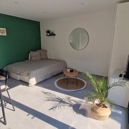Le Patio : Studio Avec Exterieur Saint-Barthelemy-d'Anjou Esterno foto